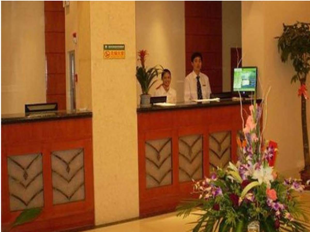 Greentree Inn Jiangsu Wuxi Hubin Business Street Business Hotel Eksteriør billede
