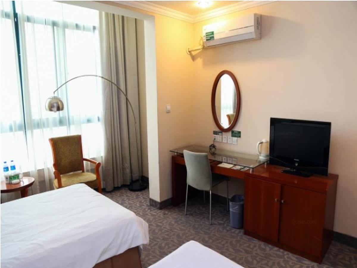 Greentree Inn Jiangsu Wuxi Hubin Business Street Business Hotel Eksteriør billede