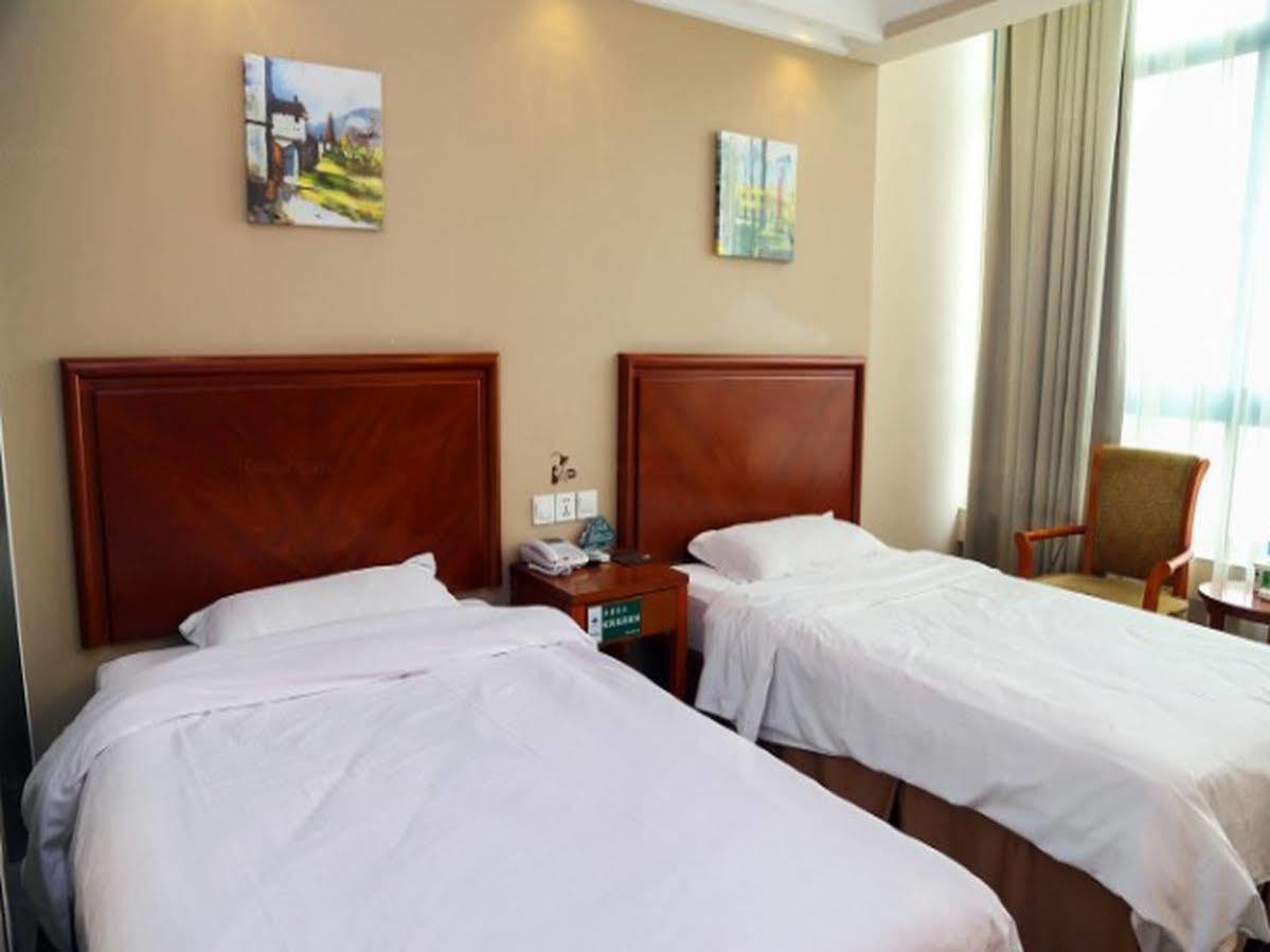 Greentree Inn Jiangsu Wuxi Hubin Business Street Business Hotel Eksteriør billede